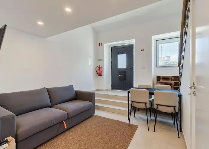 Portela House * Сетубал