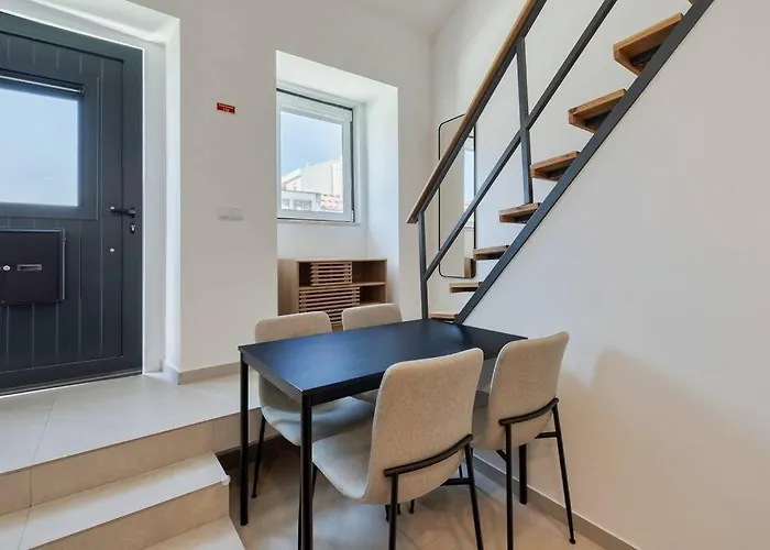 Portela House Апартаменты Сетубал