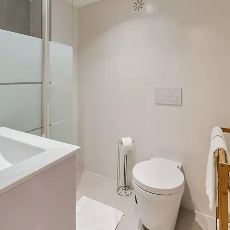 Apartment Portela House *