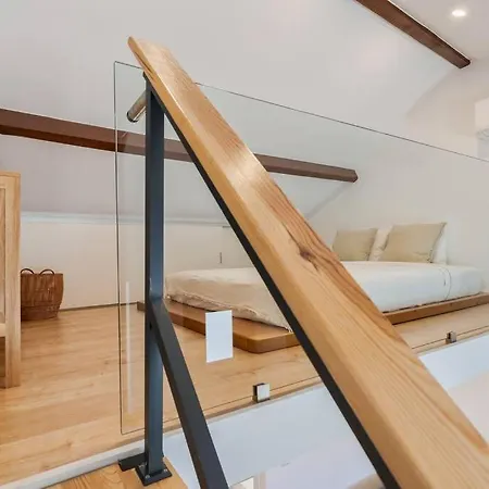 Apartment Portela House *