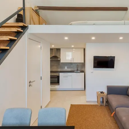Portela House, By Match Apartament